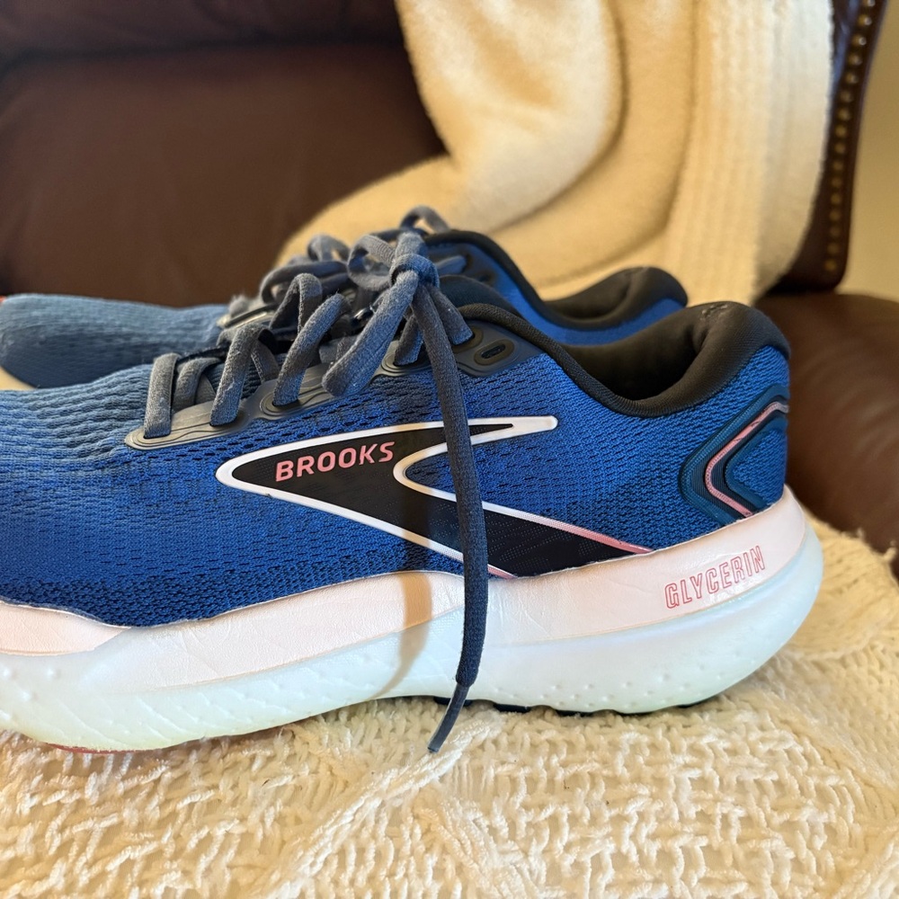 Brooks Glycerin Blue Athletic Sneakers